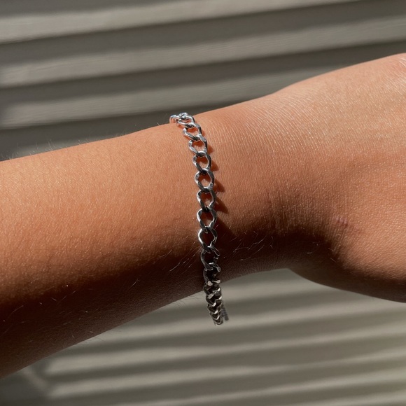 James Avery Sterling Silver Curb Style Chain Bracelet - Picture 5 of 5